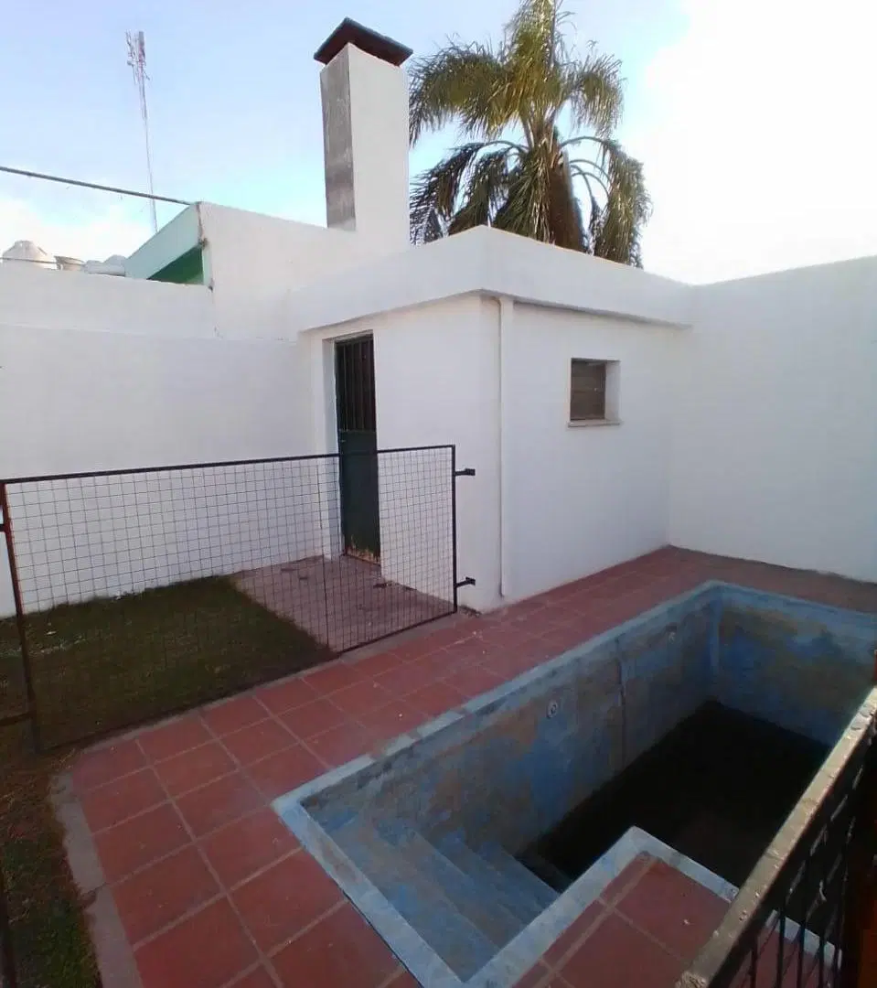 VENTA CASA 3 DORMITORIOS BARRIO LOS GIGANTES 8
