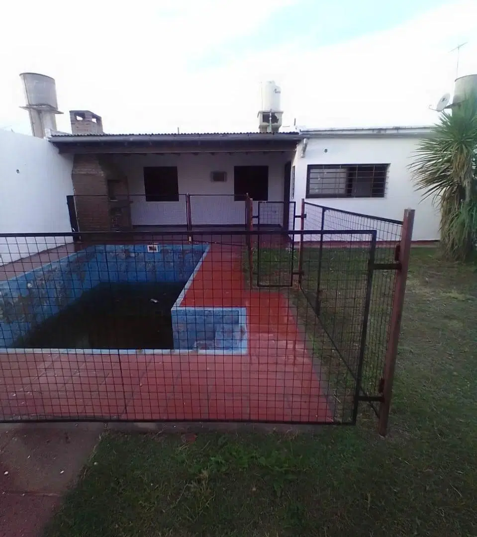 VENTA CASA 3 DORMITORIOS BARRIO LOS GIGANTES 2