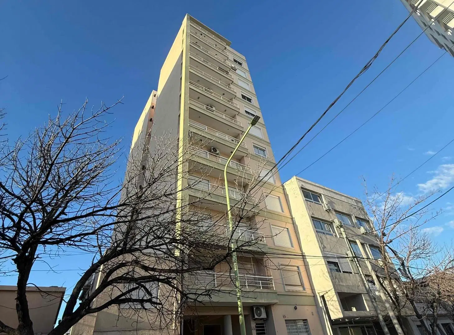 DEPARTAMENTO EN VENTA BARRIO UNIVERSITARIO 2