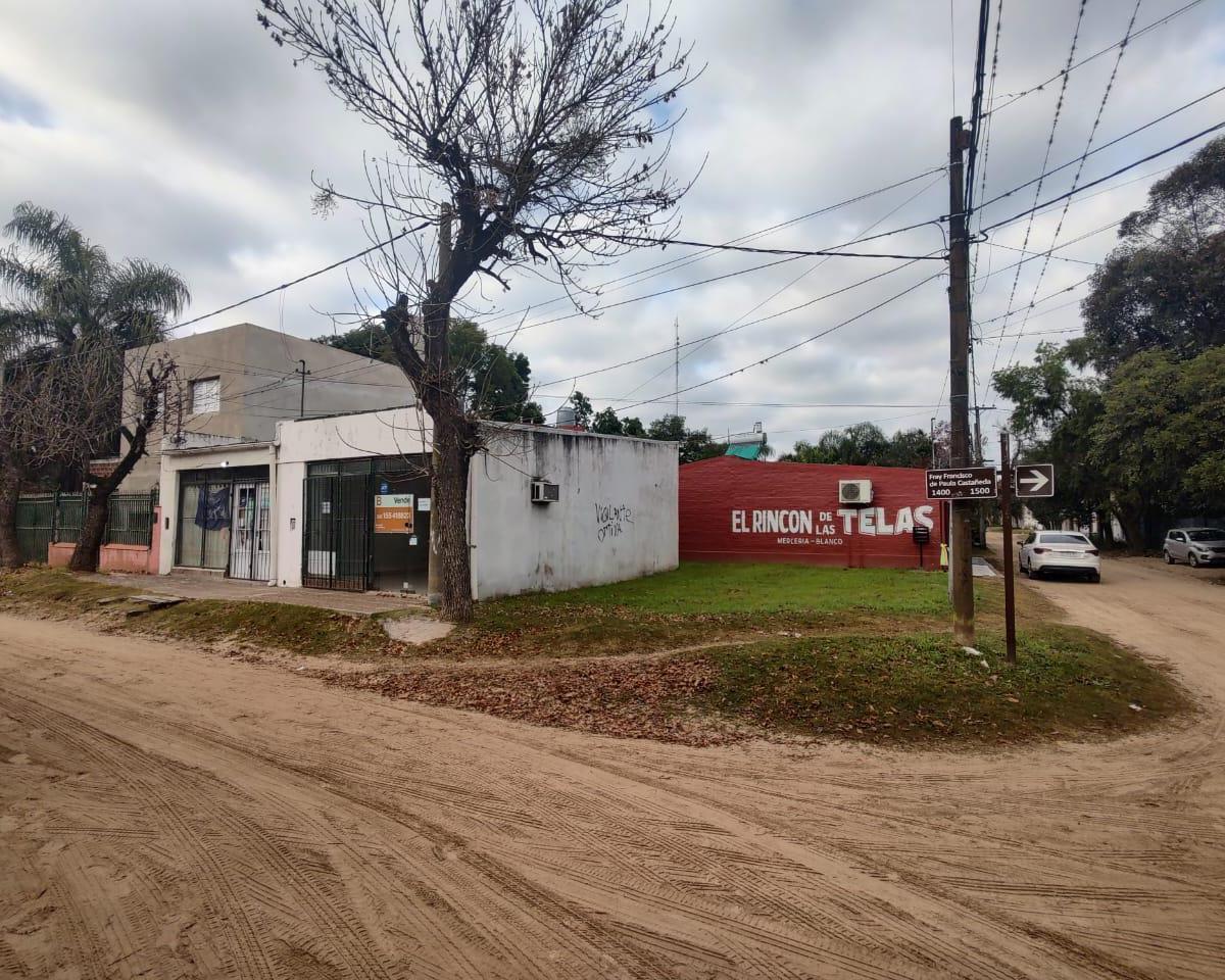 Calle Castañeda Esquina Antón Martin 1