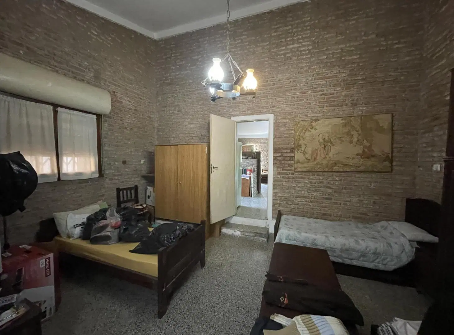 CASA EN VENTA/ALQUILER EN CALLE ANTON MARTIN AL 2700 4