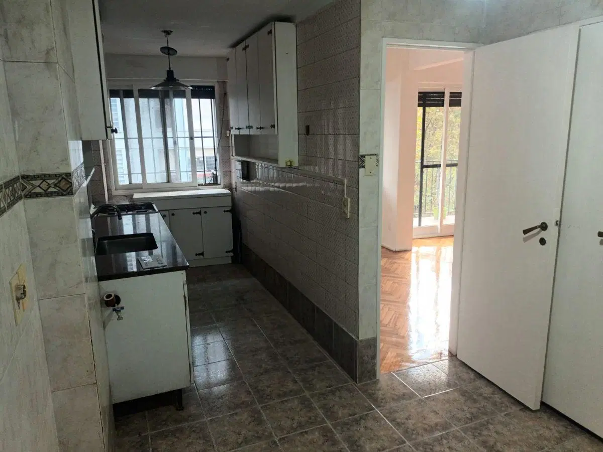 Venta departamento 3 ambientes en Recoleta 2