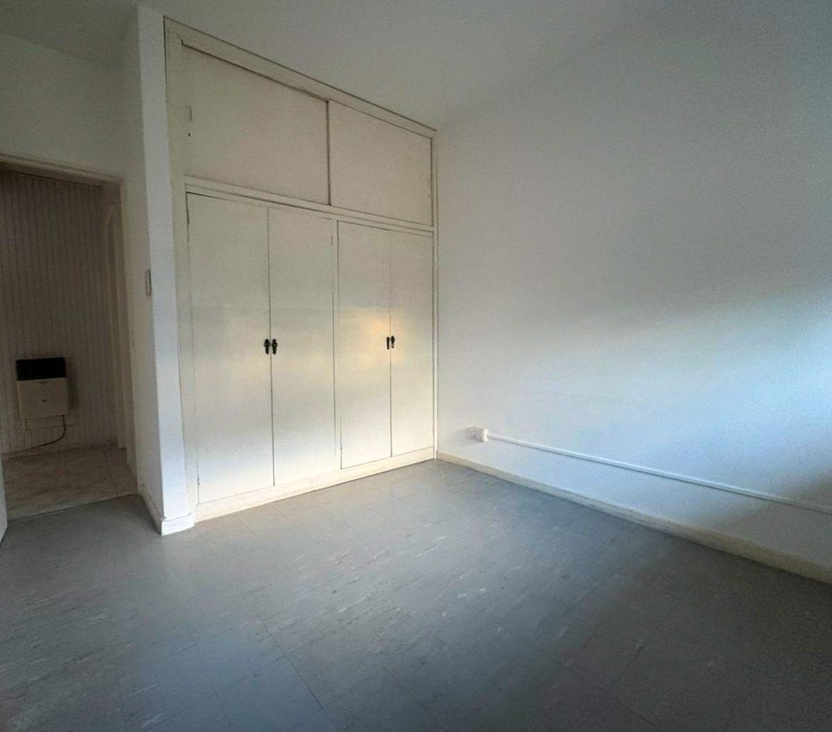 Foto de DEPARTAMENTO DE 1 DORMITORIO SOBRE GENERAL PAZ - SANTA FE, imagen 4