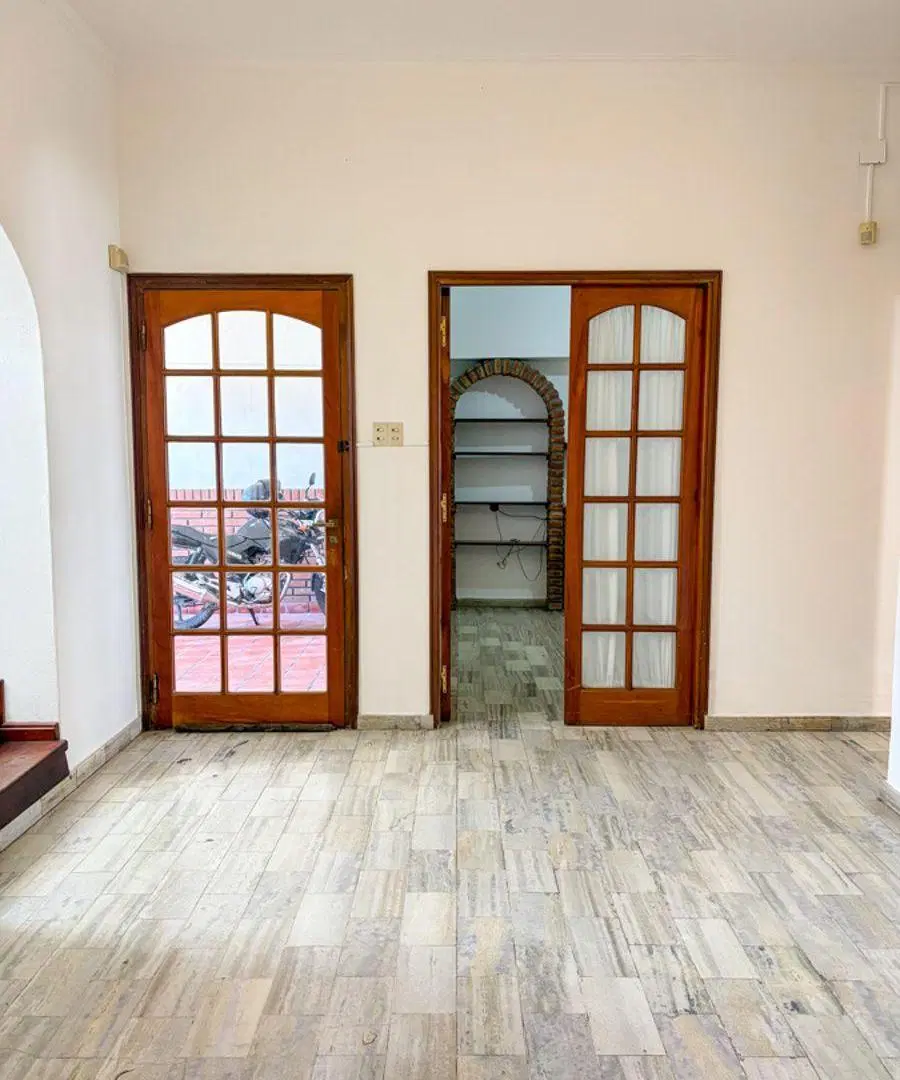 AMPLIA Y HERMOSA CASA DE 3 DORMITORIOS - SANTA FE 1