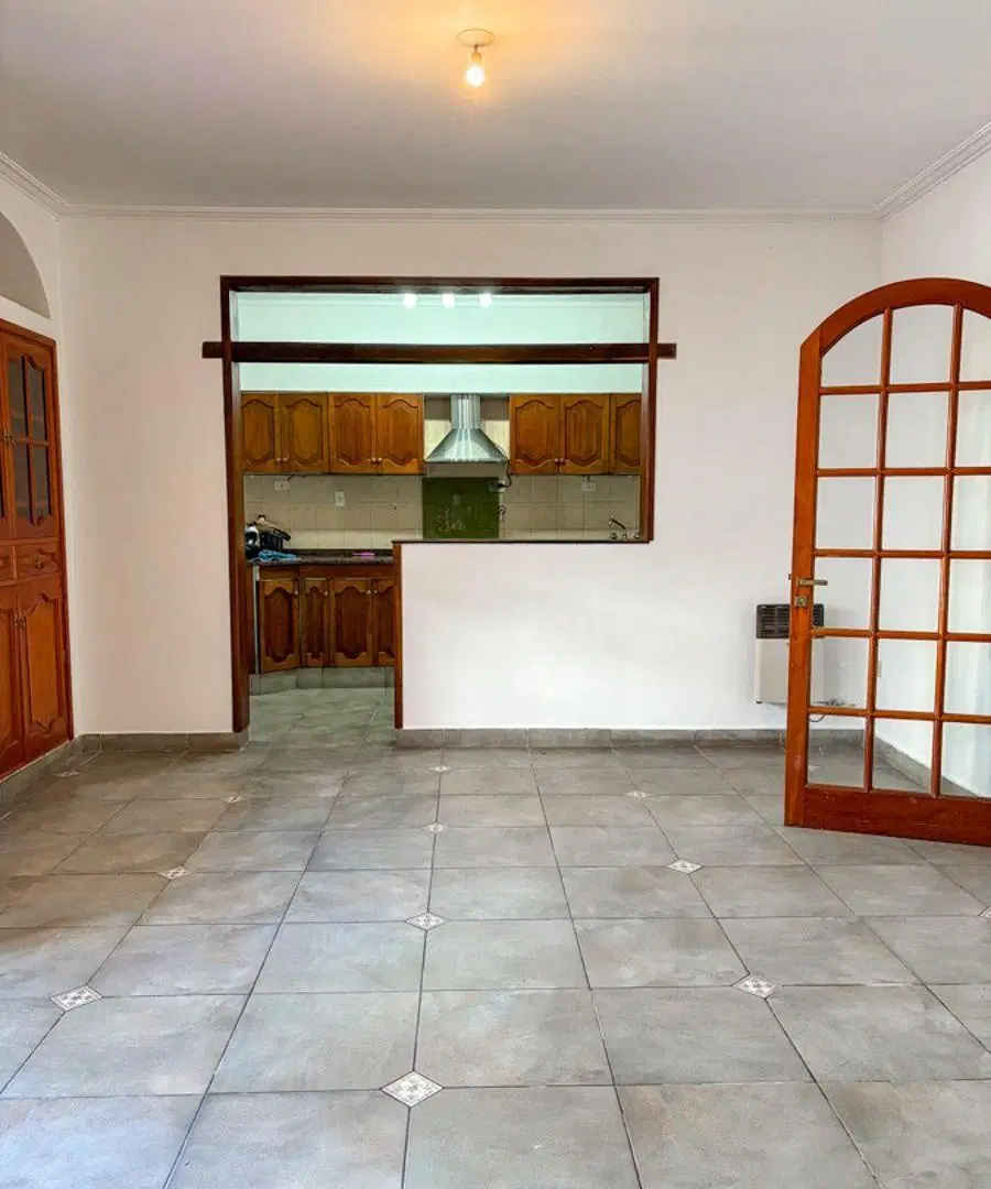 AMPLIA Y HERMOSA CASA DE 3 DORMITORIOS - SANTA FE 5