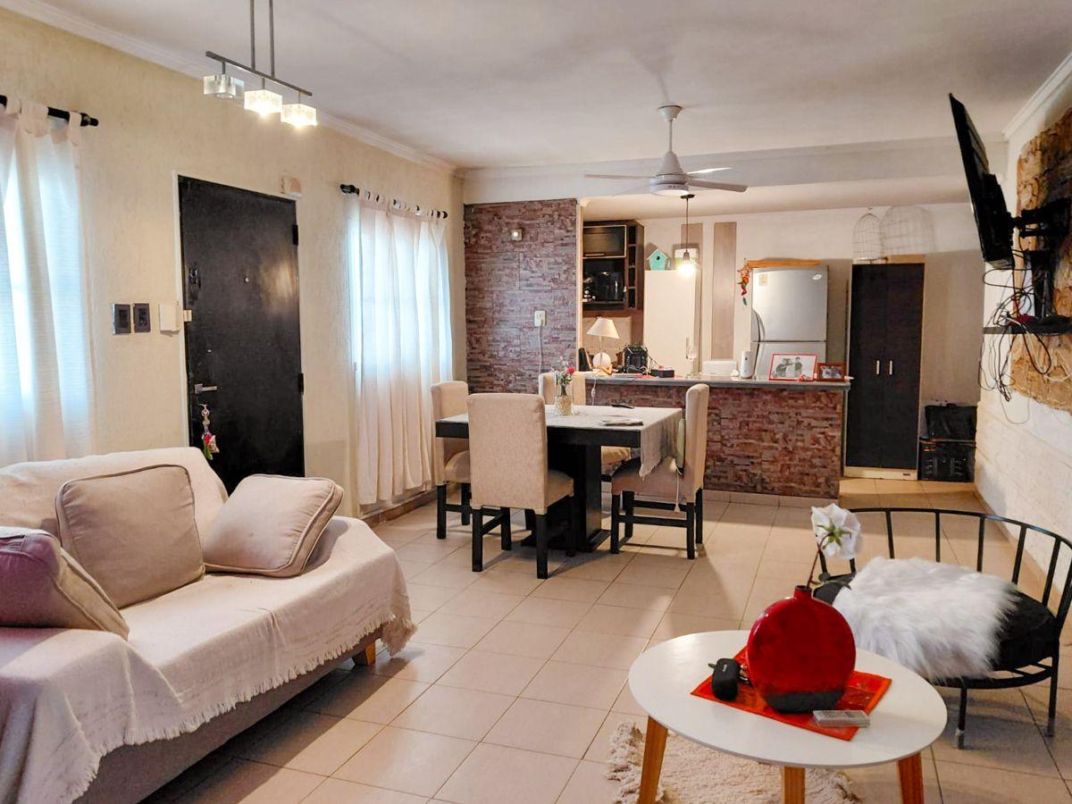 MODERNA CASA DE 3 DORMITORIOS EN SANTO TOMÉ