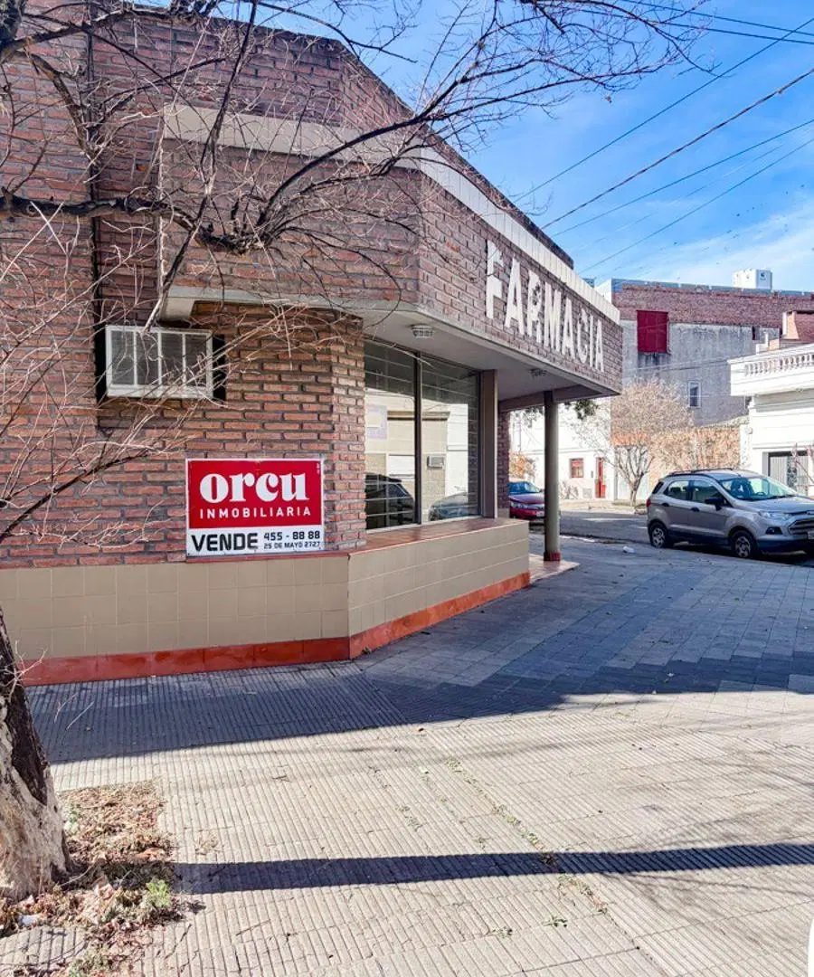 SALÓN EN ESQUINA IDEAL PARA LOCAL COMERCIAL, OFICINA O USOS MÚLTIPLES 4