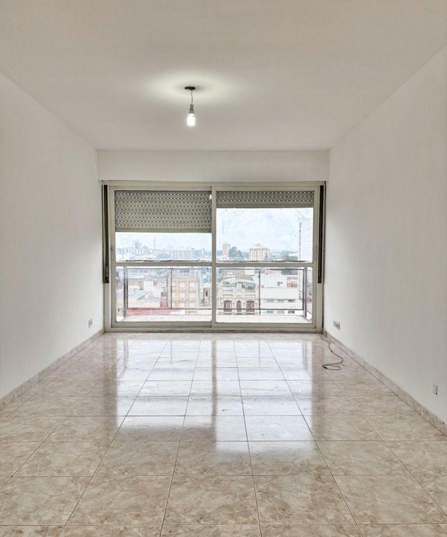 Foto de AMPLIO DEPARTAMENTO DE 2 DORMITORIOS CON SEGURIDAD LAS 24 HS, imagen 3