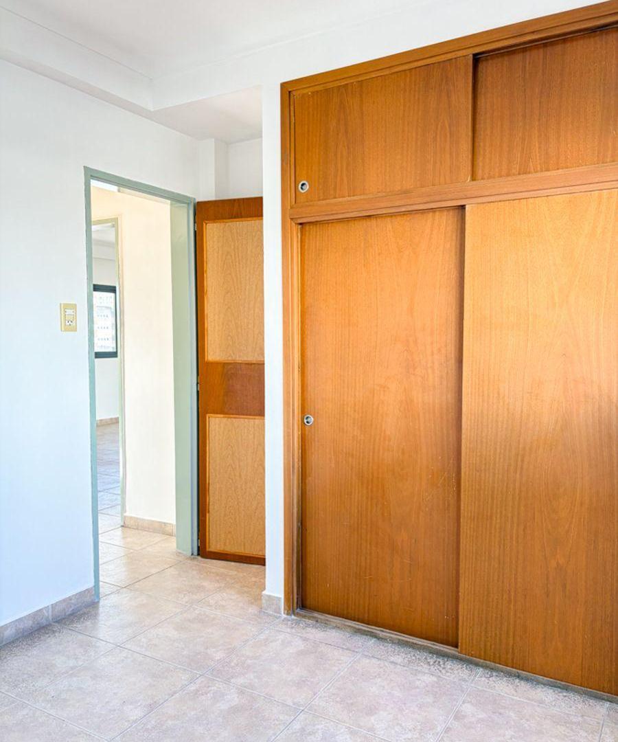 Foto de DEPARTAMENTO DE 2 DORMITORIOS EN ÚLTIMO PISO A UNA CUADRA DE BOULEVARD, imagen 3