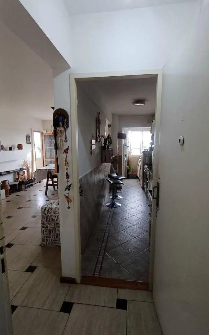 DEPARTAMENTO DE 2 AMB. AL FRENTE CON BALCON APTO PROFESIONAL 5