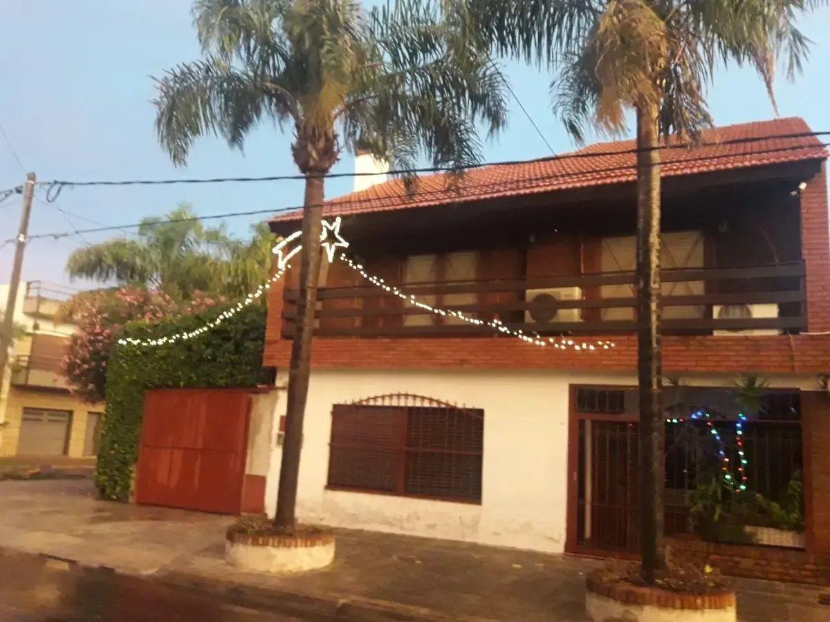Foto de CHALET 7 AMBIENTES BARRIO DON BOSCO RAMOS MEJIA, imagen 3