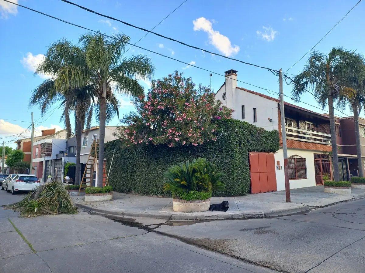Foto de CHALET 7 AMBIENTES BARRIO DON BOSCO RAMOS MEJIA, imagen 1