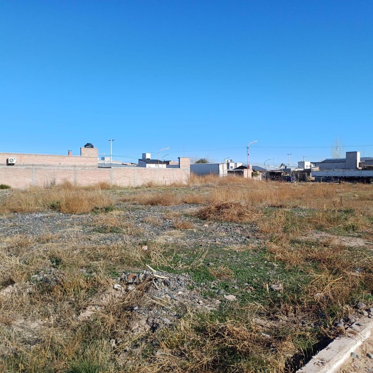 Terreno en Venta General Fernandez Oro 3