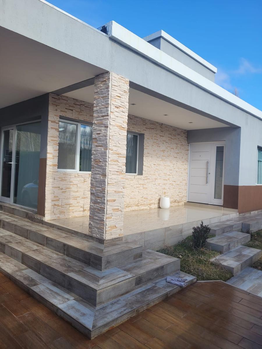 Casa en Plottier 2