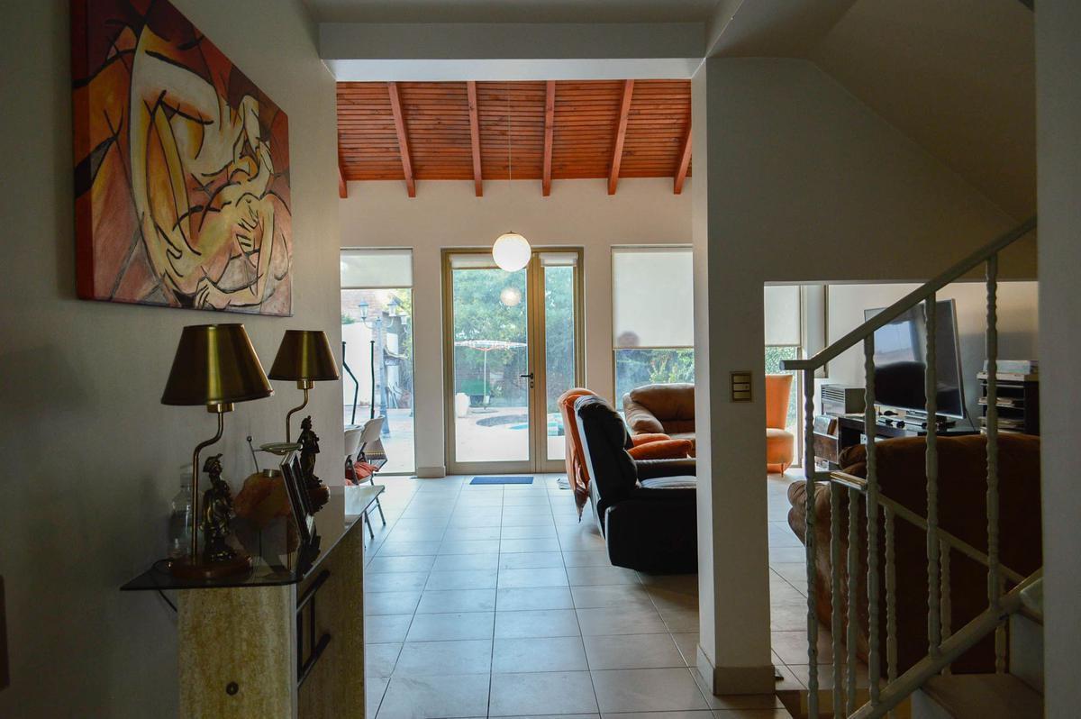 Casa Nivel Gerencial, Barrio Capellán, Cipolletti 4
