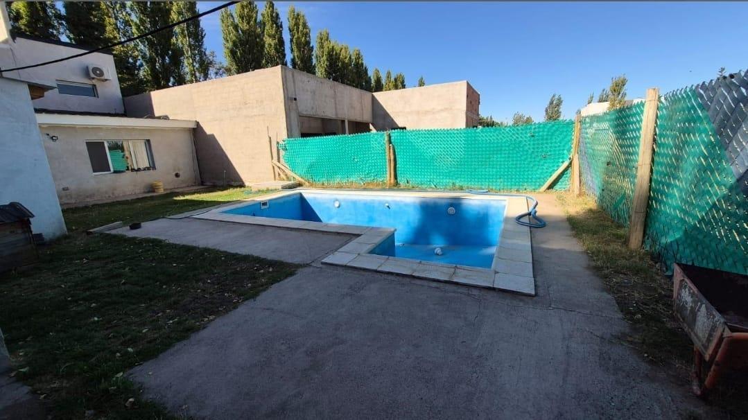 Casa en Barrio Los Cerezos II Plottier 5
