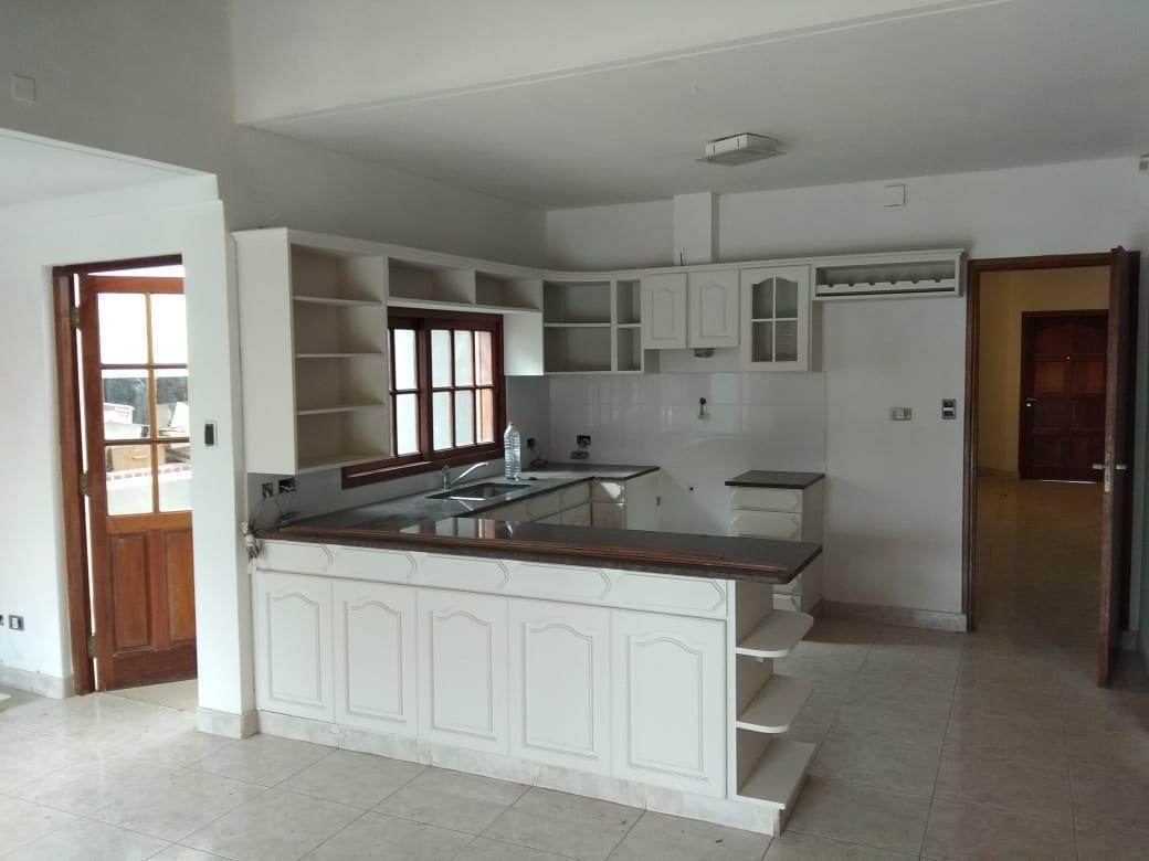 Casa Gerencial en Barrio Manzanar, Cipolletti 1