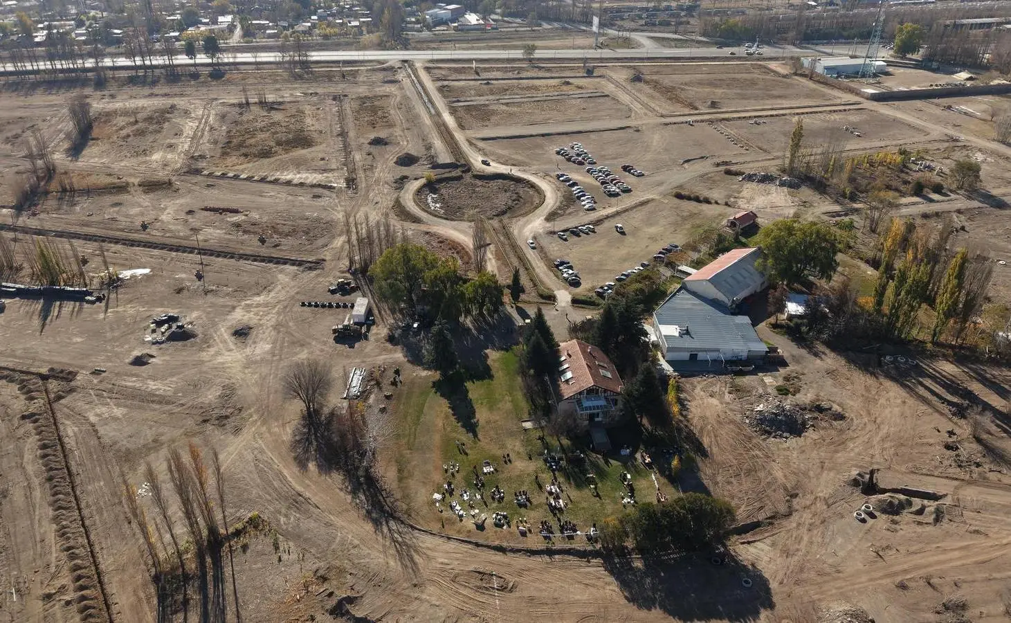 Lotes en Zona de Fincas con Costa de Río y Servicios Subterráneos La Reserva Barrio Botánico 2