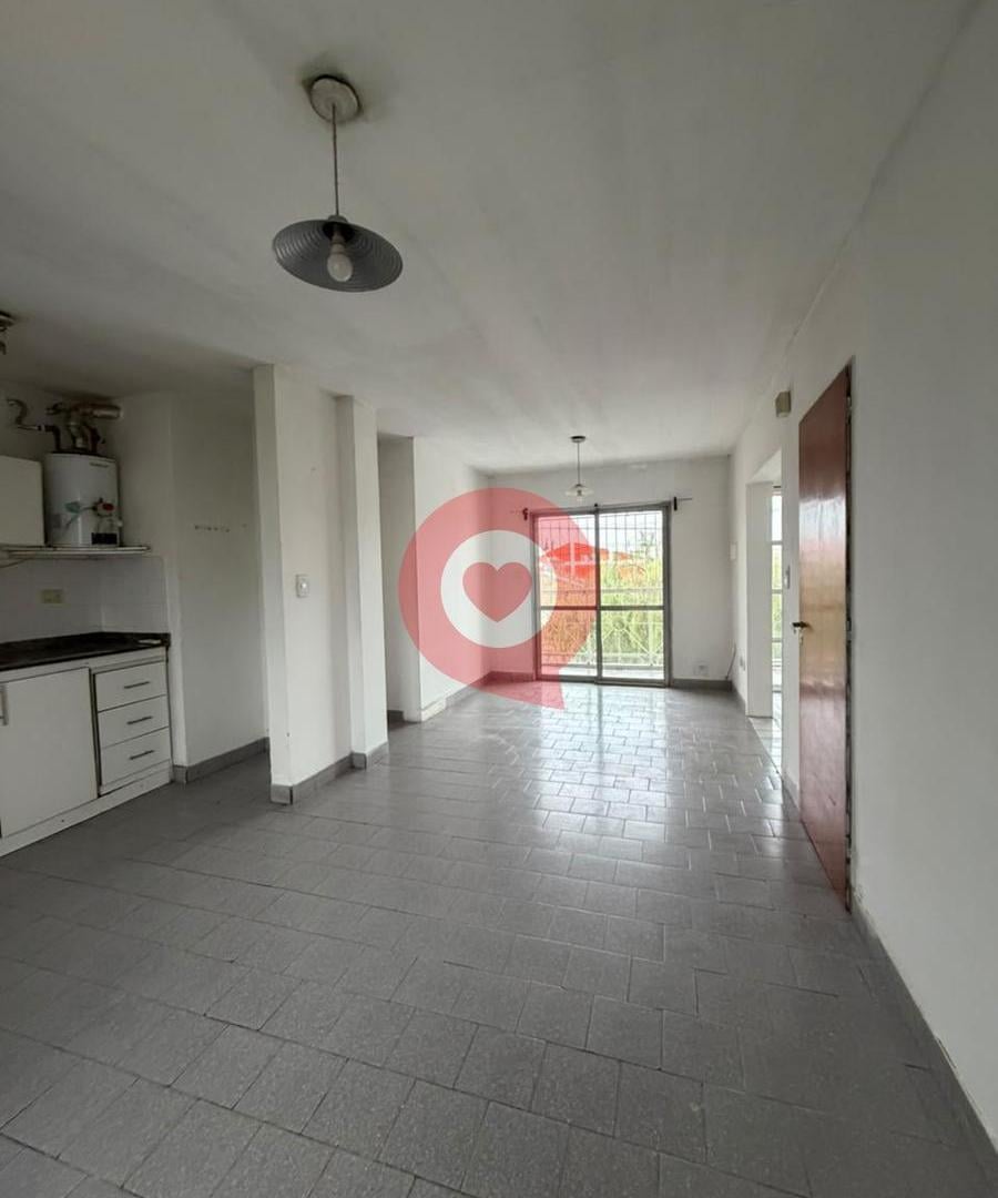 Foto de Alquiler de Departamento con cochera, imagen 1