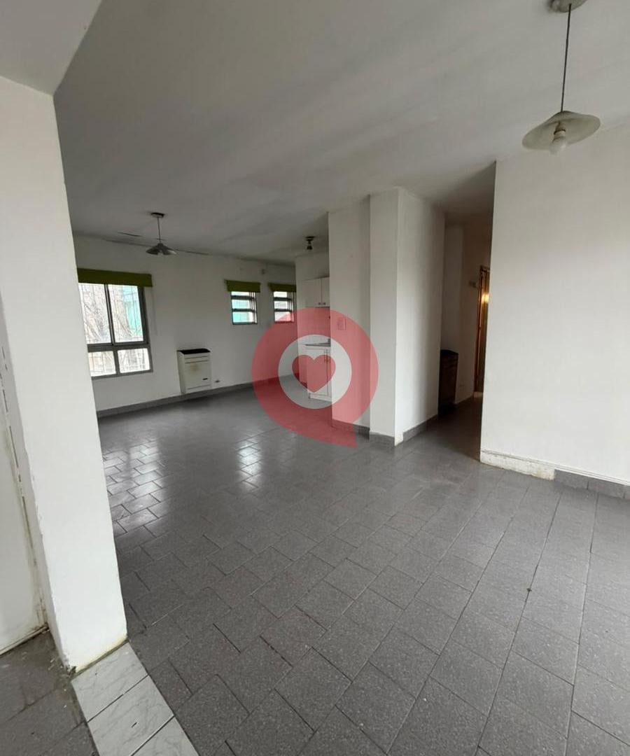 Foto de Alquiler de Departamento con cochera, imagen 3