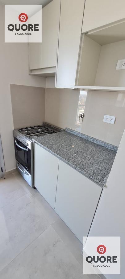 Foto de VENTA Depto. 3 dormitorios. (Uno en suite.) c/ cochera y Baulera, imagen 2