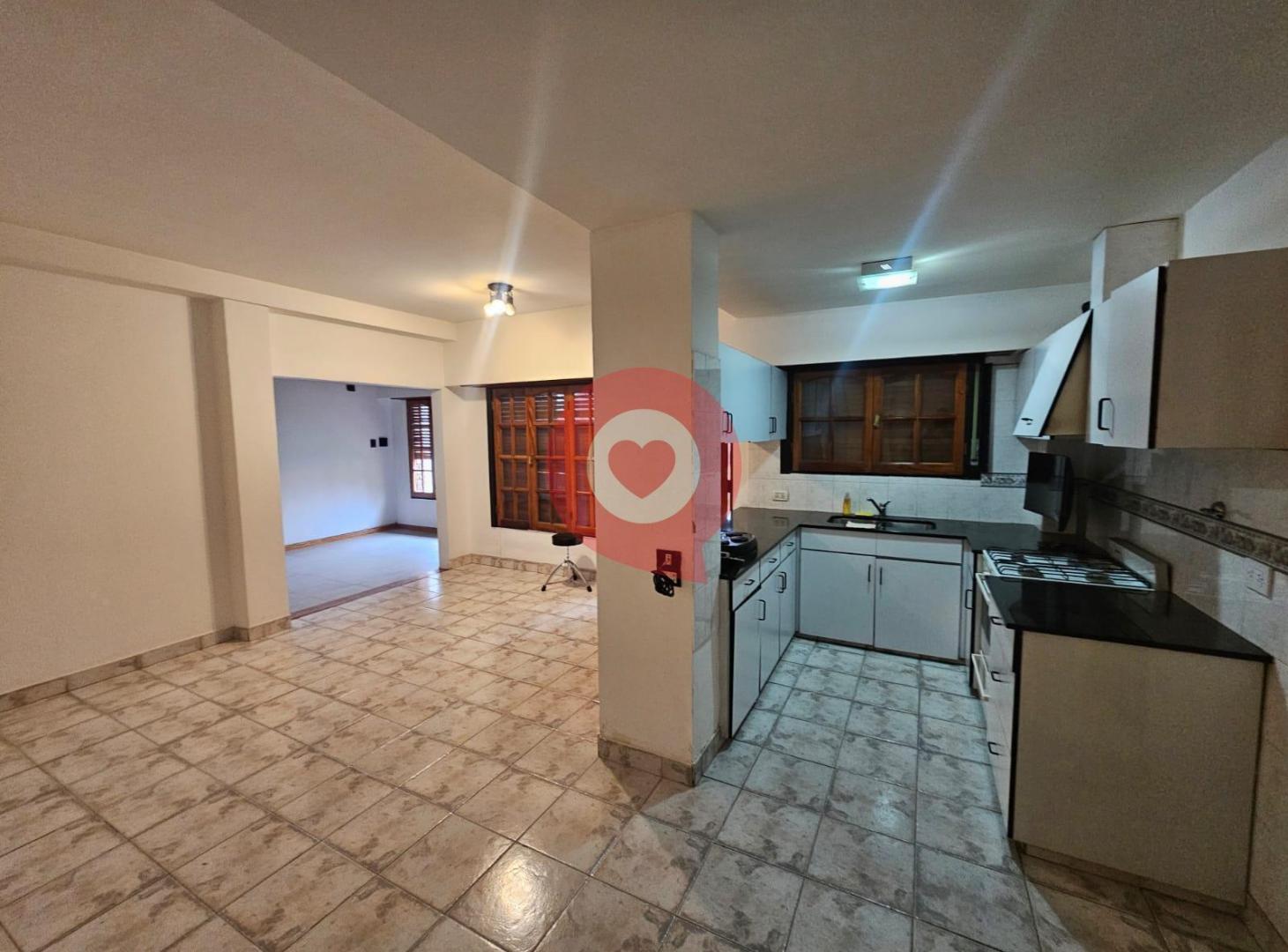 Foto de Casa 3 hab. con Quincho y Pileta - Cipolletti, imagen 1
