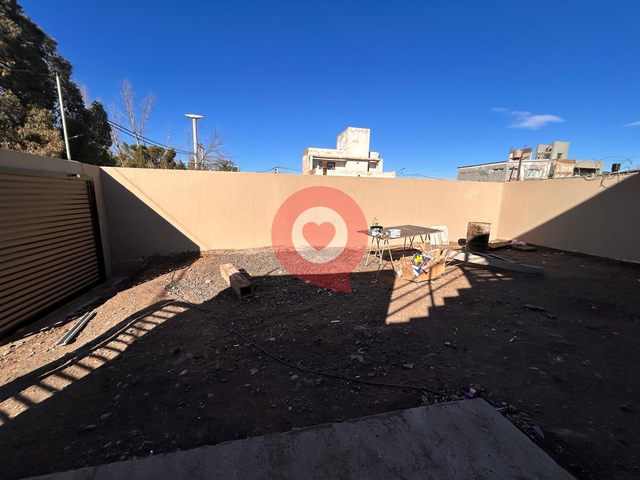 Foto de Venta de 2 locales comerciales y dos dptos de 1 dormitorio con garaje, imagen 4
