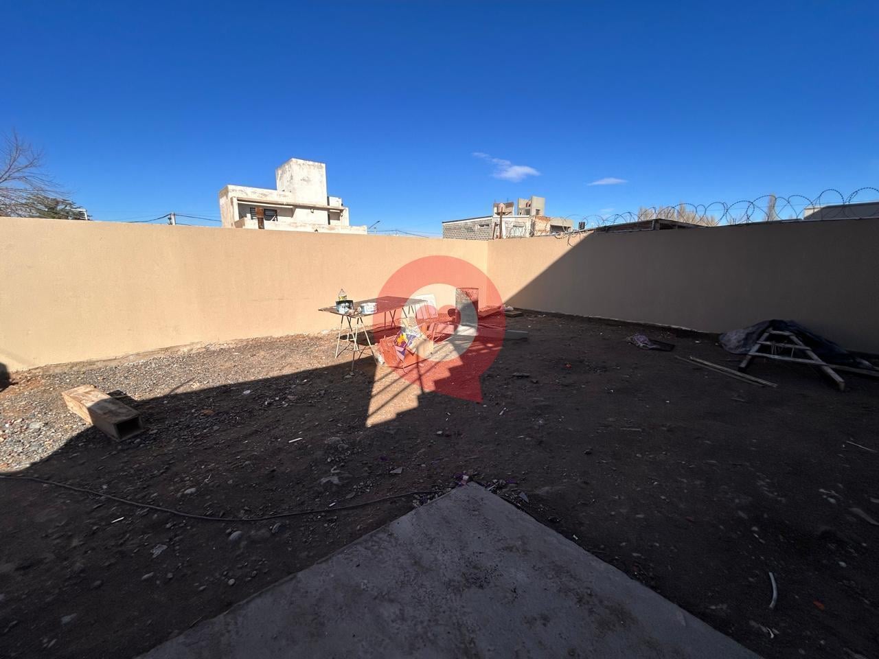 Foto de Venta de 2 locales comerciales y dos dptos de 1 dormitorio con garaje, imagen 3