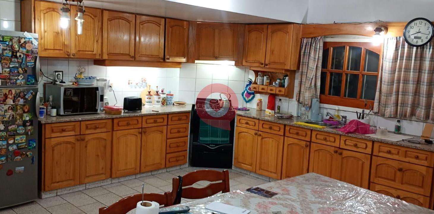 Foto de Casa 4 dormitorios Barrio Alta Barda, imagen 2