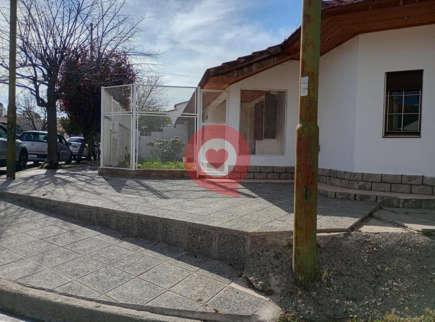 Foto de Casa 4 dormitorios Barrio Alta Barda, imagen 3