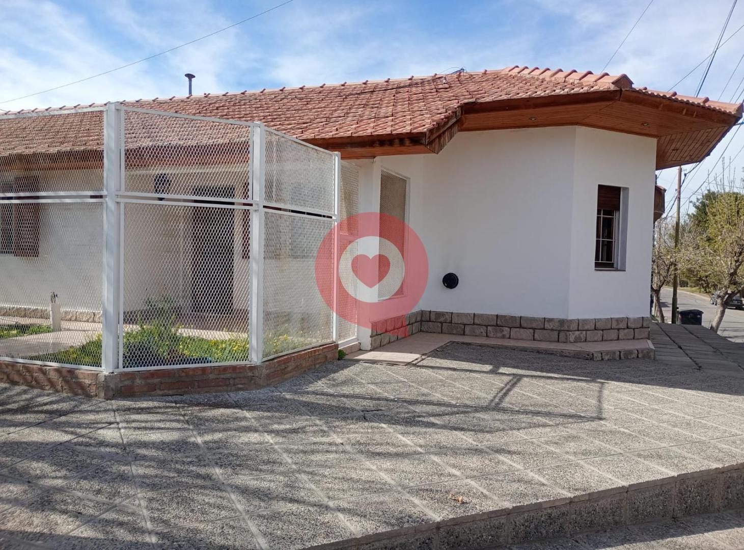 Foto de Casa 4 dormitorios Barrio Alta Barda, imagen 1