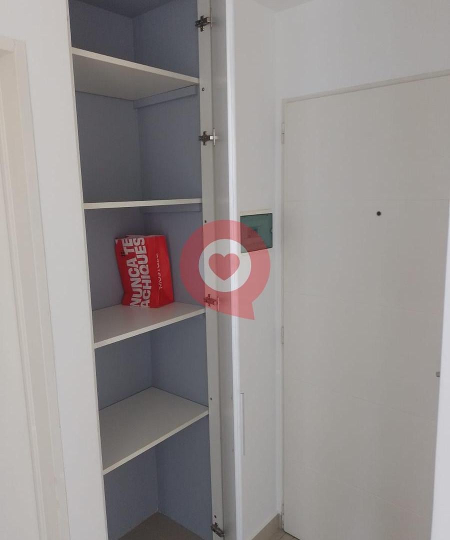 Foto de Alquiler de departamento en Neuquén Capital, zona Centro, imagen 2