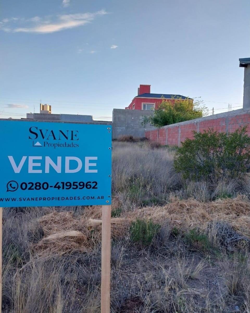 Lote en Venta Jume E/ Av de Los Avellanos y Rauli Precio U$d34.000 2