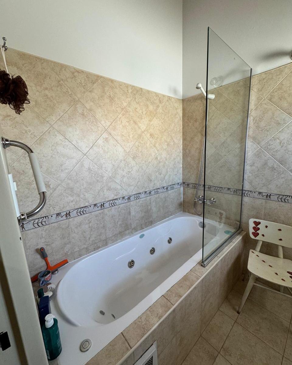 Casa en Venta 3 Dorm 25 de Mayo N°1789 y Lavalle Precio U$d190.000 1