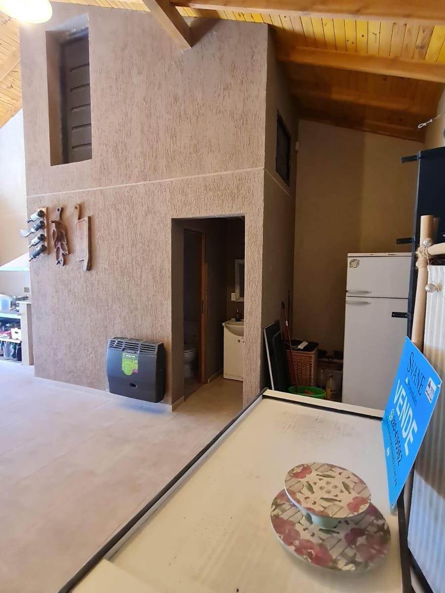 Casa en Venta 1 Dorm Caña Colihue N°1556 E/ Sauco y Mosqueta Precio U$d82.000 1