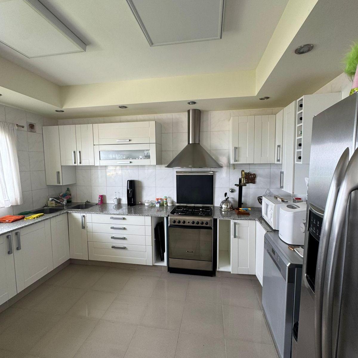 Casa en Venta 4 Dorm Av Rawson y Formosa Precio U$d780.000 1