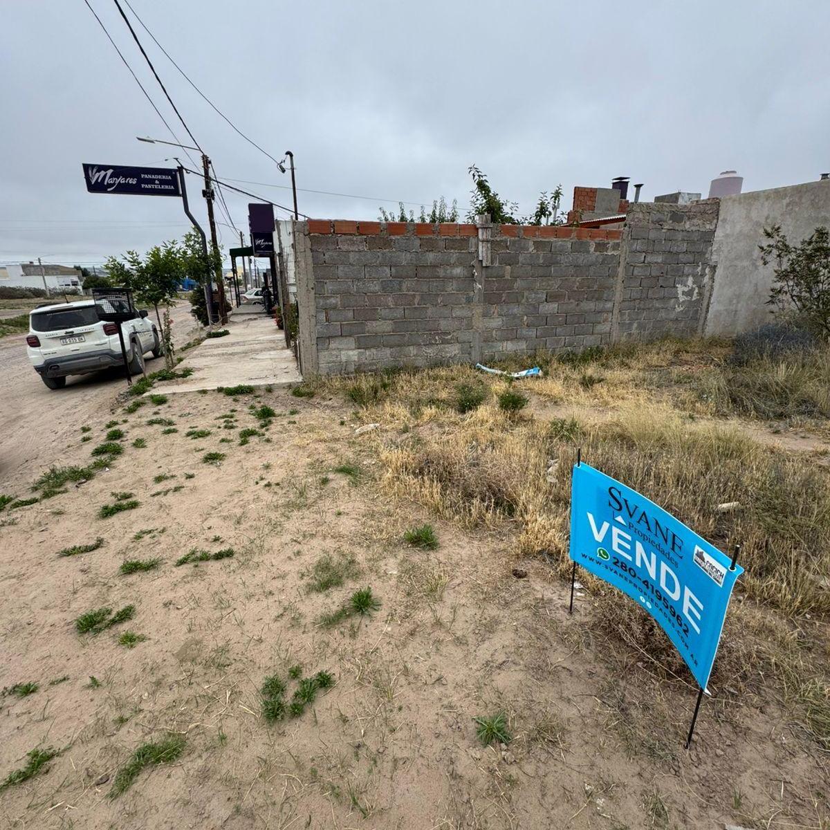 Lote en Venta Av de Los Avellanos E/ Michai y Verbena Precio U$d45.000 2