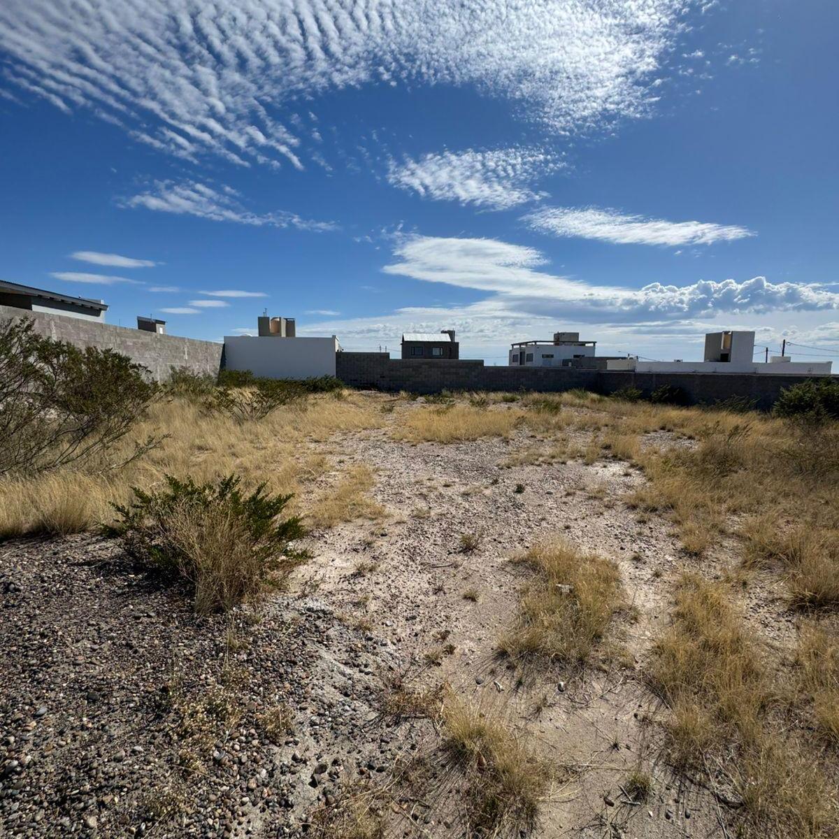 Lote en Venta Tomillo E/ de Los Pioneros y Chilco Precio U$d26.000 5