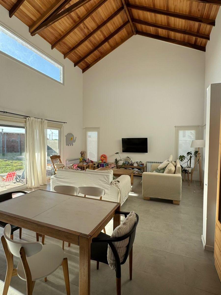Foto de Casa en Venta 3 Dorm Rauli N°4103 y Michai Precio u$d215.000, imagen 4