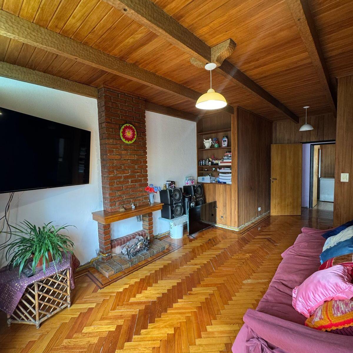 Casa en Venta 3 Dorm 25 de Mayo N°719 E/ España y Albarracín Precio U$d350.000 1