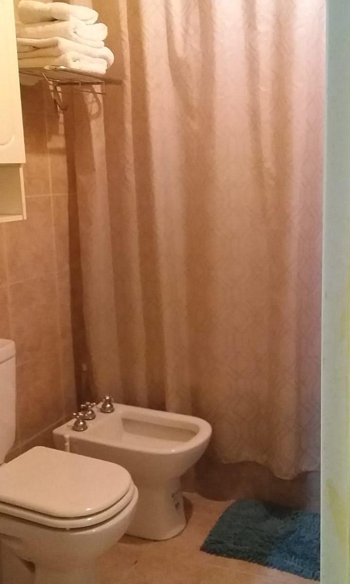 Duplex en Venta 2 Dorm España N°242 E/ Mitre y Marcos a Zar Precio U$d115.000 5