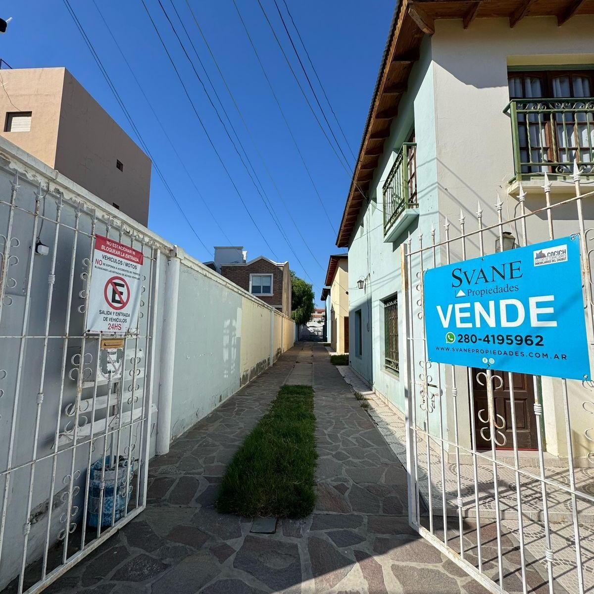 Duplex en Venta 2 Dorm España N°242 E/ Mitre y Marcos a Zar Precio U$d115.000 2
