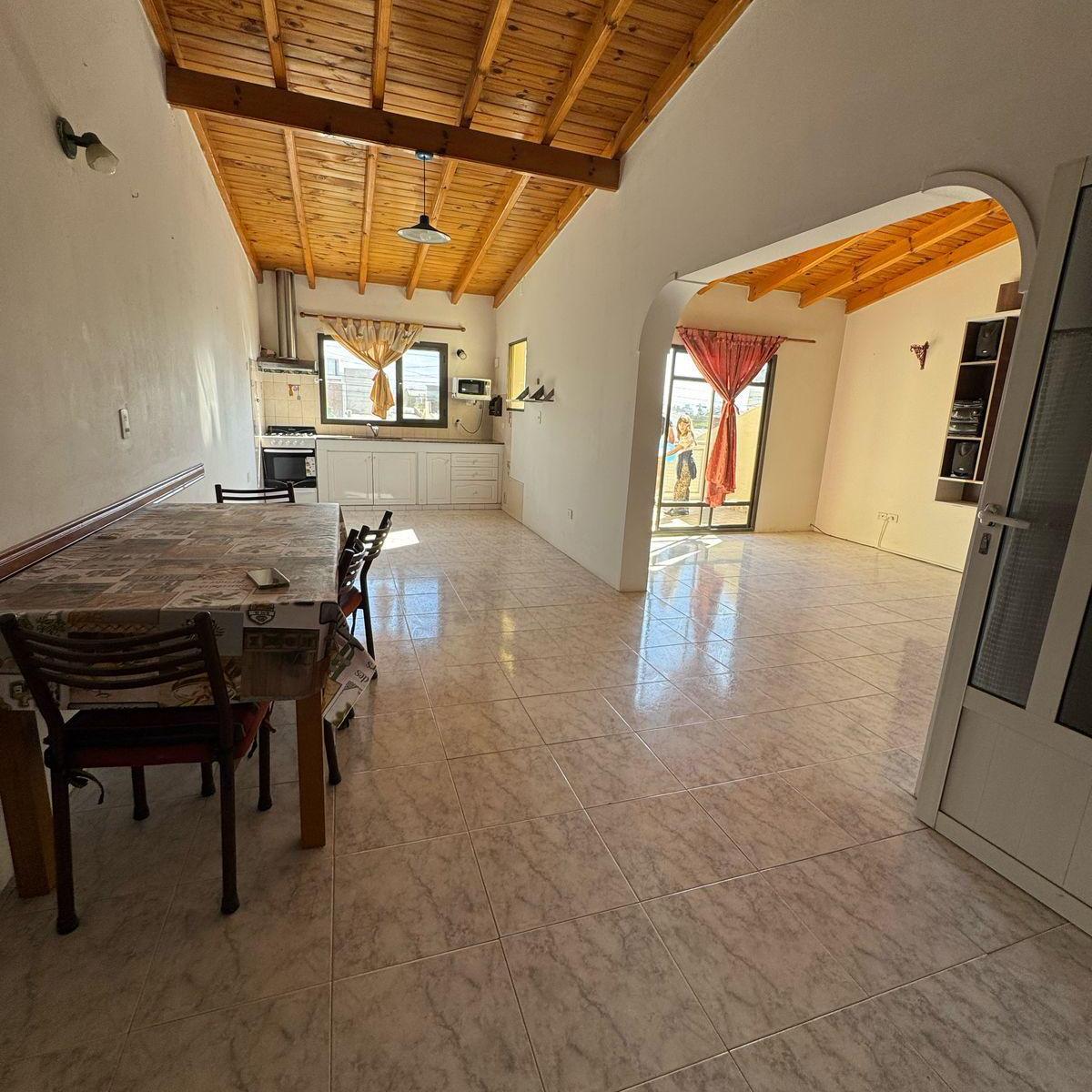 Casa en Venta Dorrego N°646 E/ Alvear y Juan B. Justo Precio U$d230.000 5