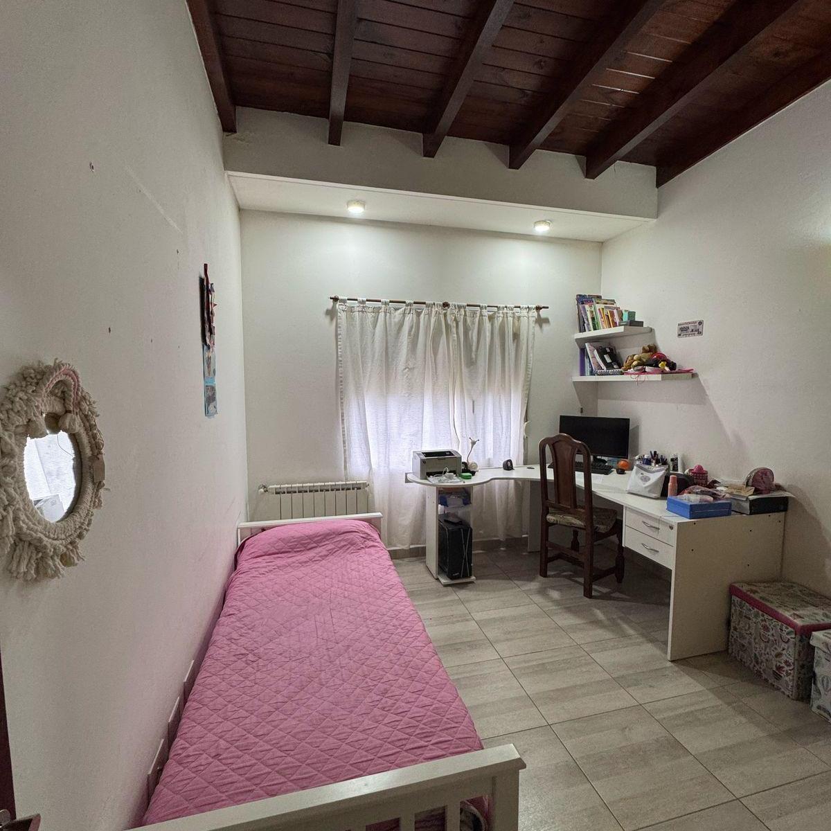 Casa en Venta 3 Dorm Neneo N°3951 E/ Caña Colihue y Los Paraisos U$d185.000 3