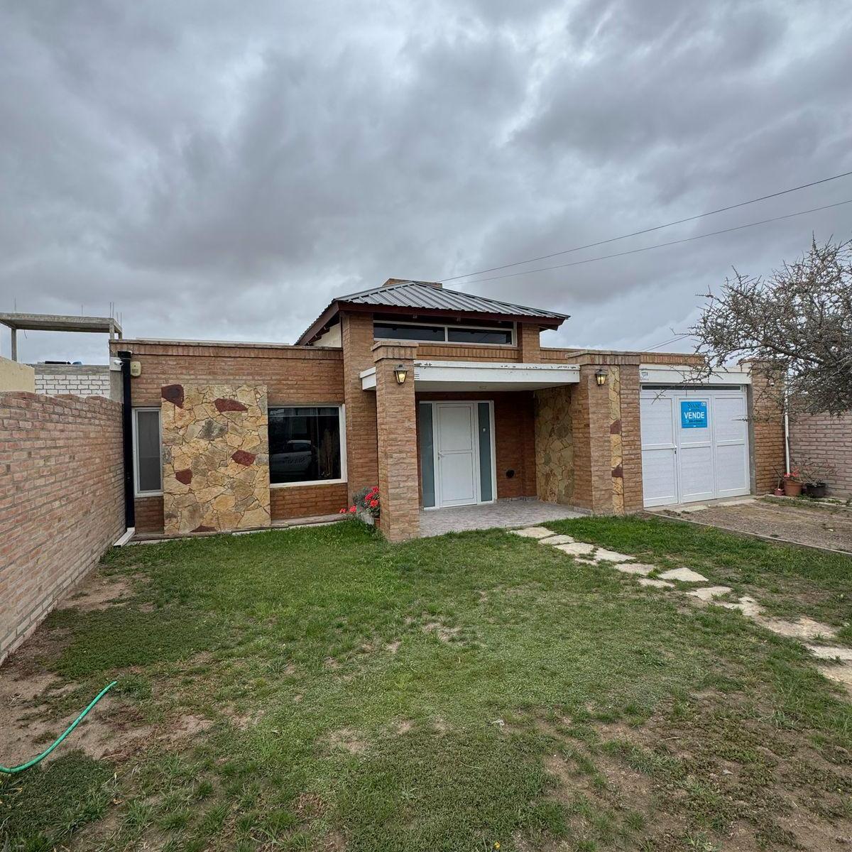 Casa en Venta 3 Dorm Neneo N°3951 E/ Caña Colihue y Los Paraisos U$d185.000 5