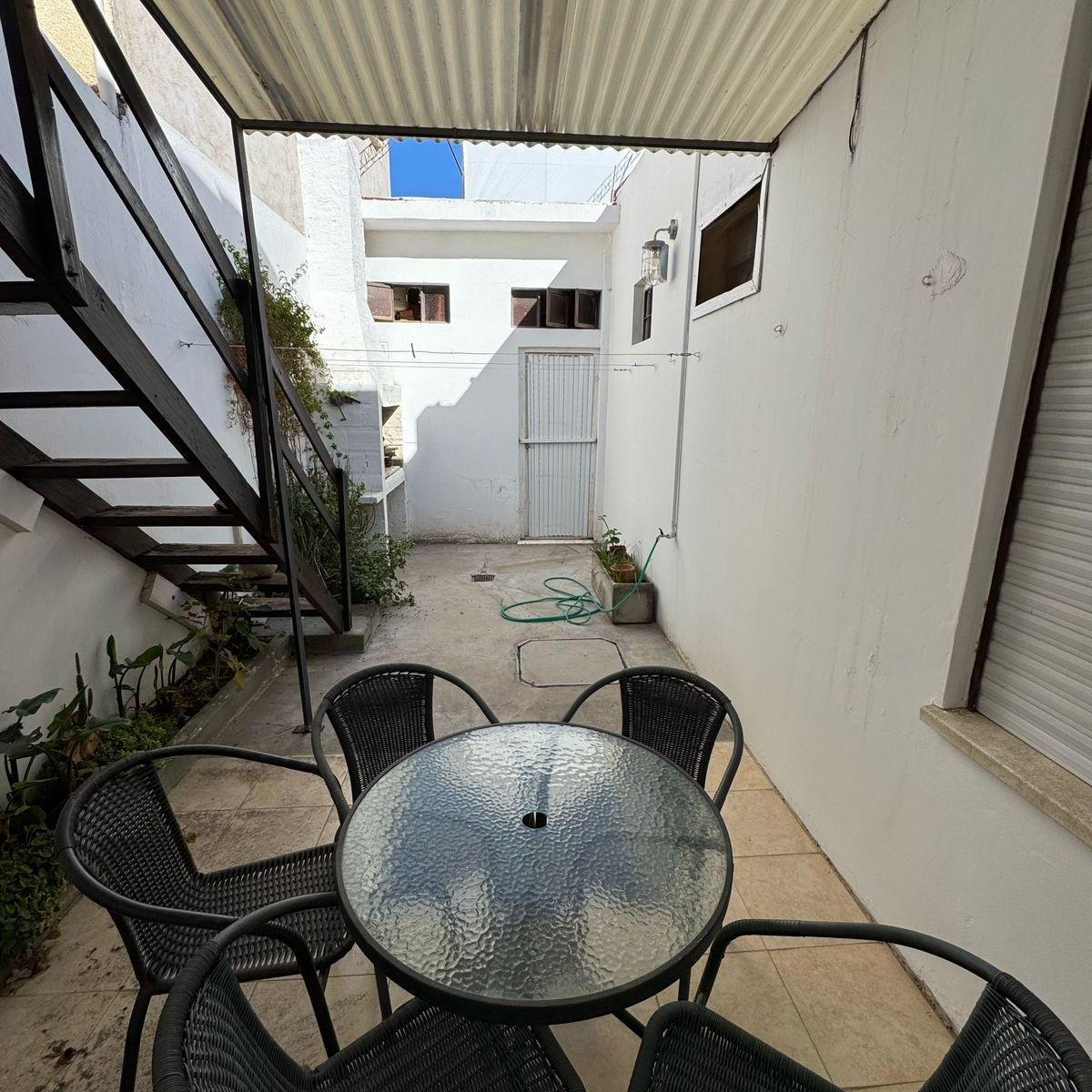 Foto de Casa en Venta 3 Dorm Av. Gales y Gob. Maiz Precio u$d249.000, imagen 3