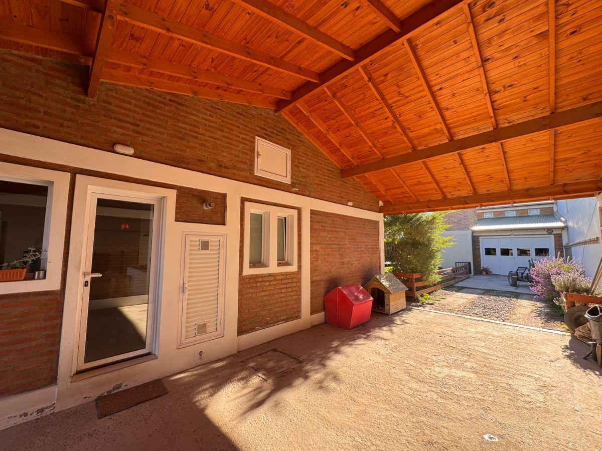 Foto de Casa en Venta 2 Dorm mutisia N°1934 e/ pangue y notro Precio u$d193.000, imagen 5