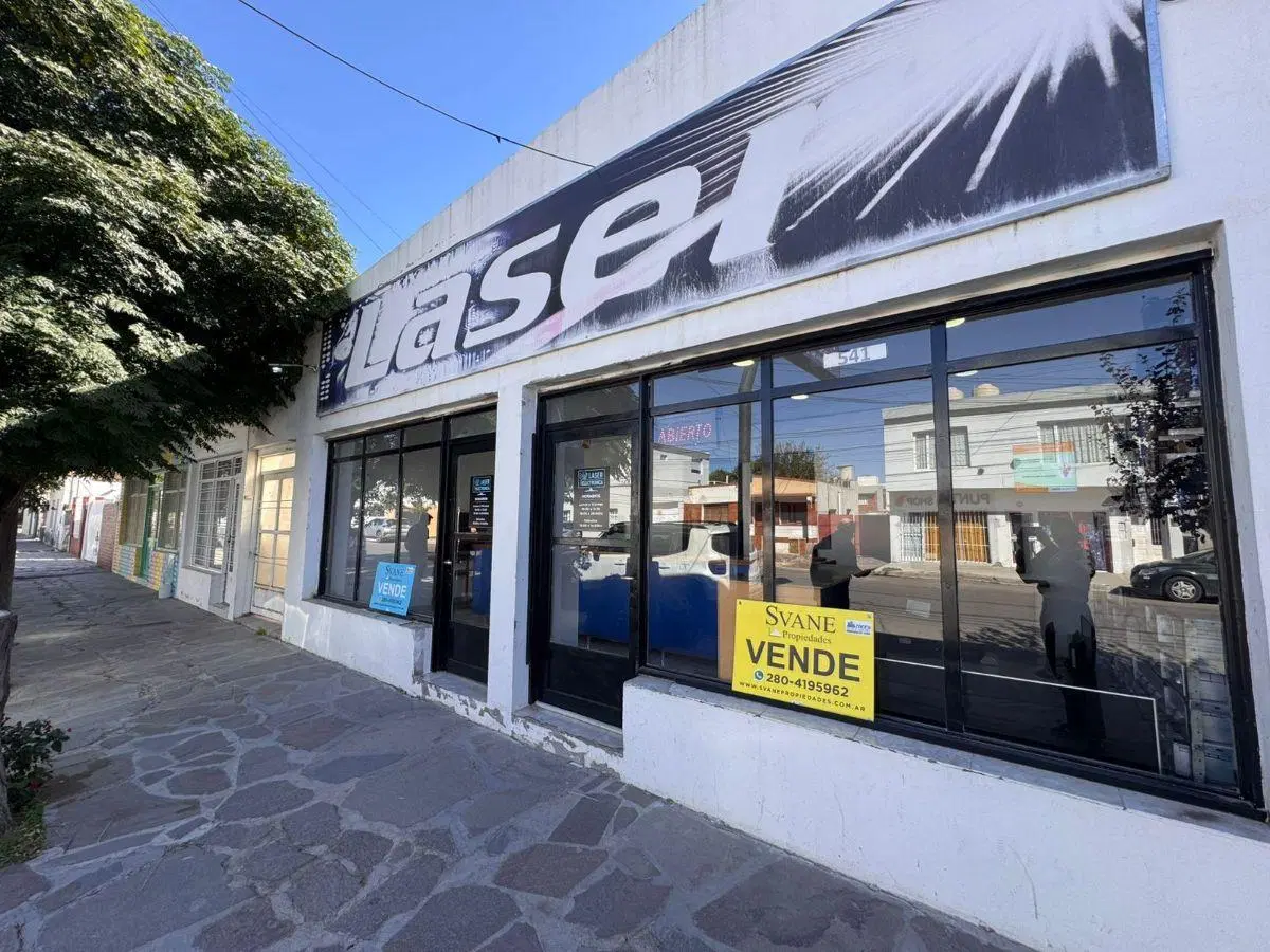 Lote en Venta
España N°541 e/ Maiz y Alvear
Precio u$d173.000 3