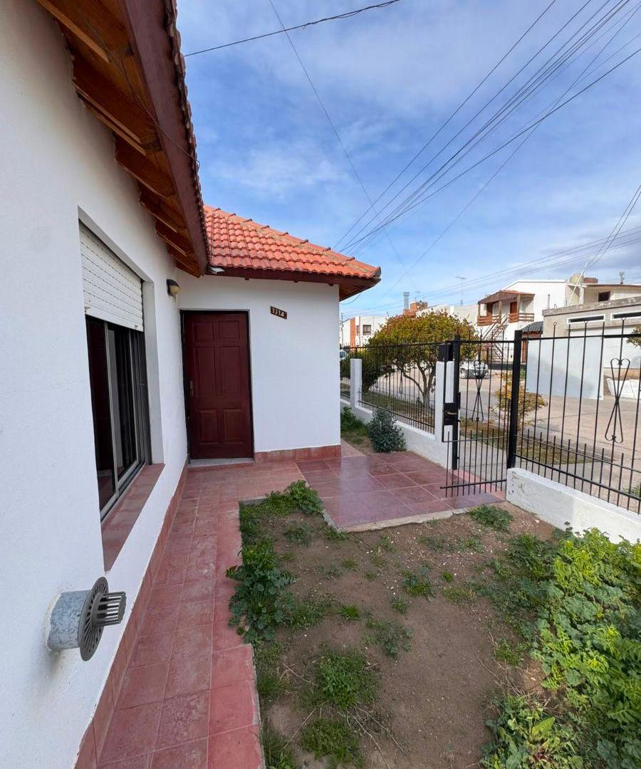 Foto de Casa en Venta 2 Dorm Pasaje Raul Diaz N°1114 e/ Alem y Rivadavia Precio, imagen 4