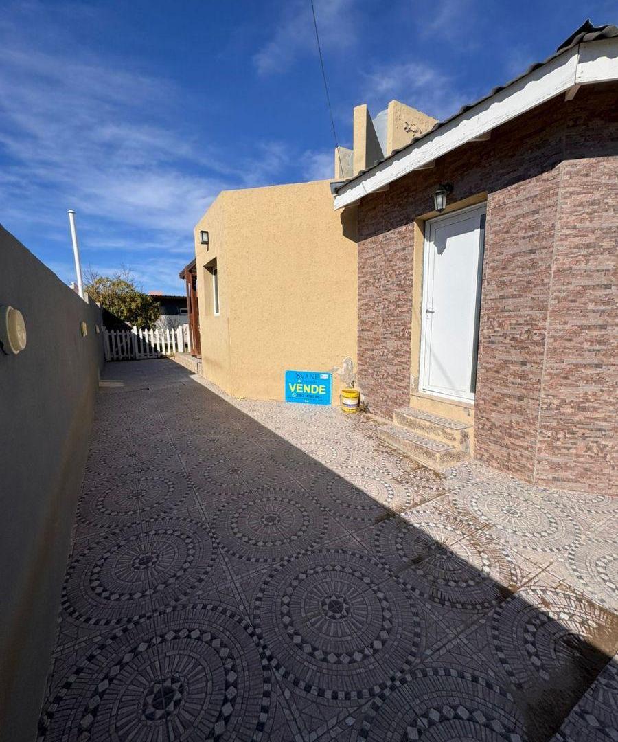 Foto de Casa en Venta 4 Dorm Notro N°4084 e/ Michai y Los Paraiso Precio, imagen 3